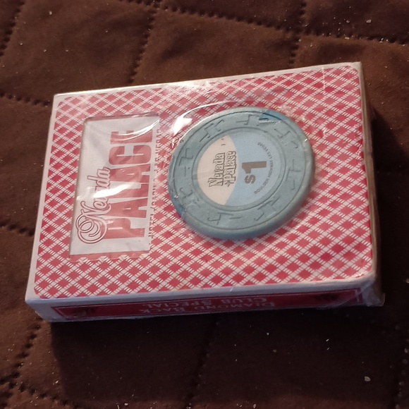 Historic Nevada Palace Casino Playing Cards with $1 Chip - Picture 5 of 9